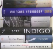 Shortlist Bücherstapel